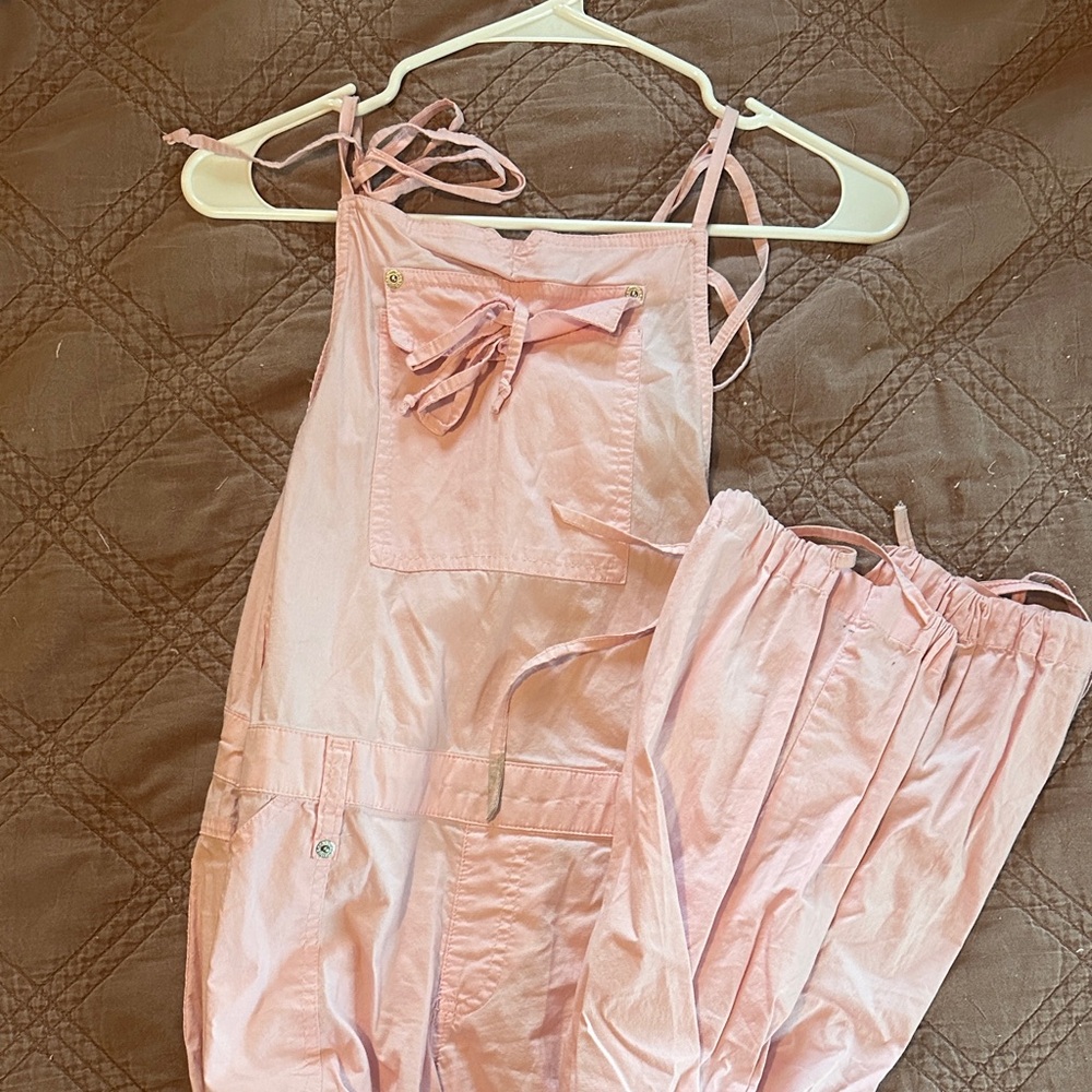 Vintage Guess Lite Pink Overalls with Adjustable Straps and Pockets